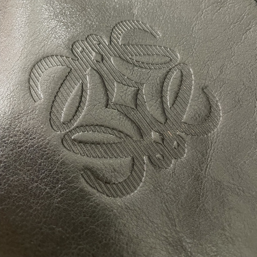 SOLD Loewe 🖤 Black 🖤 Shoulder Bag Tote Leather Crossbody - Picture 4 of 8